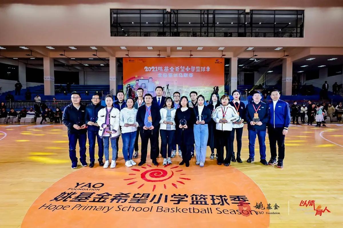 专业篮球运动员分享获得荣誉的经验_0
